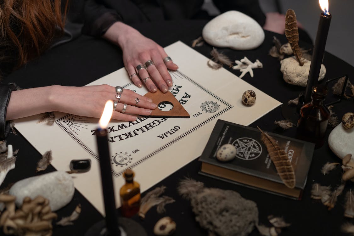 How-to-Create-a-Sacred-Space-With-Witchcraft-Materials